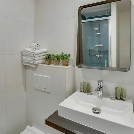 Bastille Chicsuites Paryż