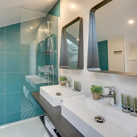 Bastille Chicsuites