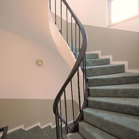 Апартаменты Bastille Chicsuites