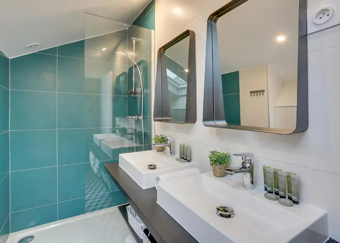 Bastille Chicsuites