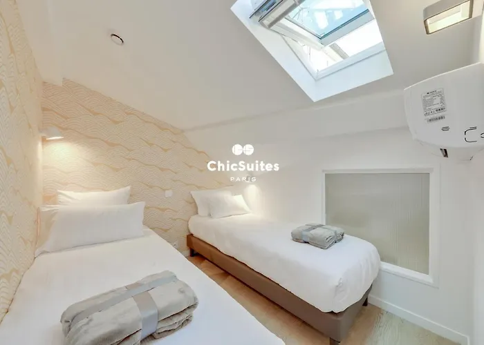 Апартаменты Bastille Chicsuites