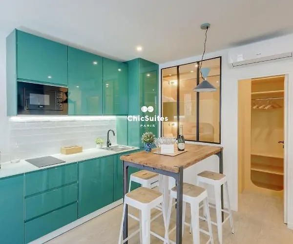 Bastille Chicsuites *