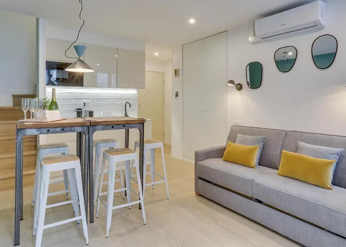 Bastille Chicsuites Apartman *