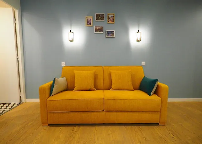 Bastille Chicsuites